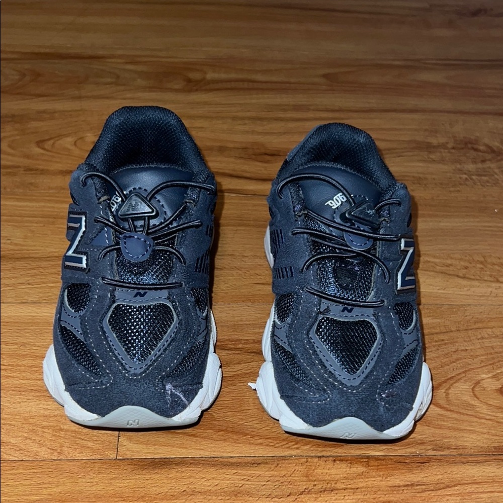 New Balance Blue Sneakers Modern Design Comfort